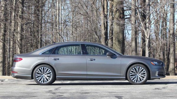 A8 се нарежда на трето място със средна цена от $52,687, една от най-ниските в списъка, и със средно 39,8 дни на пазара. Това е доста под средното за списъка от 46,9 дни.